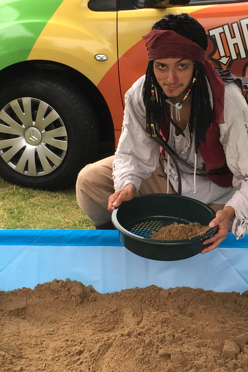 Pirate Gold Digging with Pirate Entertainer available from The Joker Entertainment. A great participation activity in the Midlands, Boston, Sleaford, Lincolnshire, Lincoln, Newark, Nottinghamshire, Rutland, Northampton, South Yorkshire, have a go